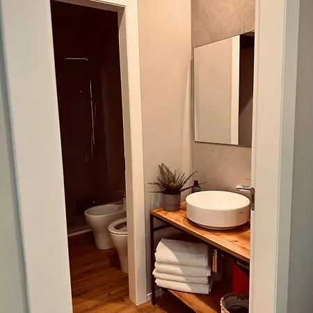 Via Marconi 40 * Verona